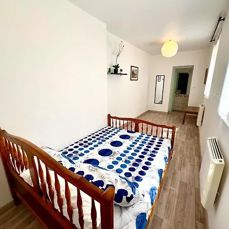 L Calme L Plein Centre Apartment *